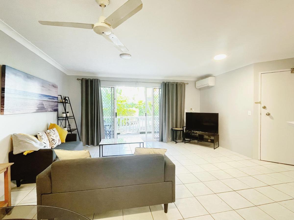 Hotel Surfers Tradewinds Gold Coast Exterior foto
